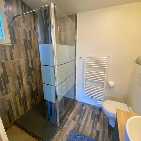 Escale Sous Le Chene 招待所 萨莱