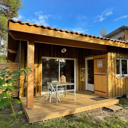 Escale Sous Le Chene 招待所 萨莱