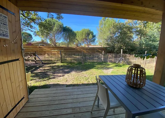 Escale Sous Le Chene