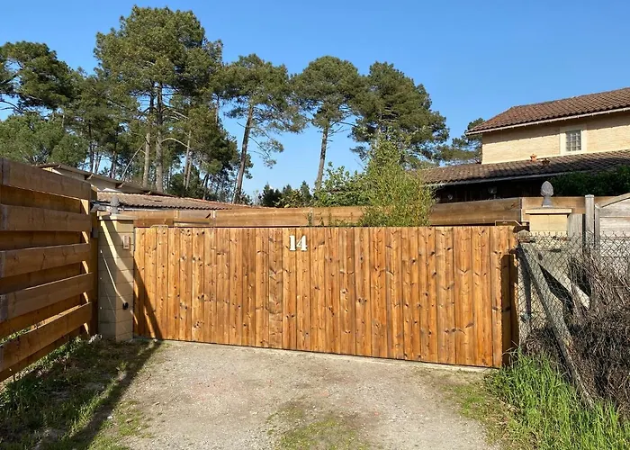 بيت ضيافة Escale Sous Le Chene 3*